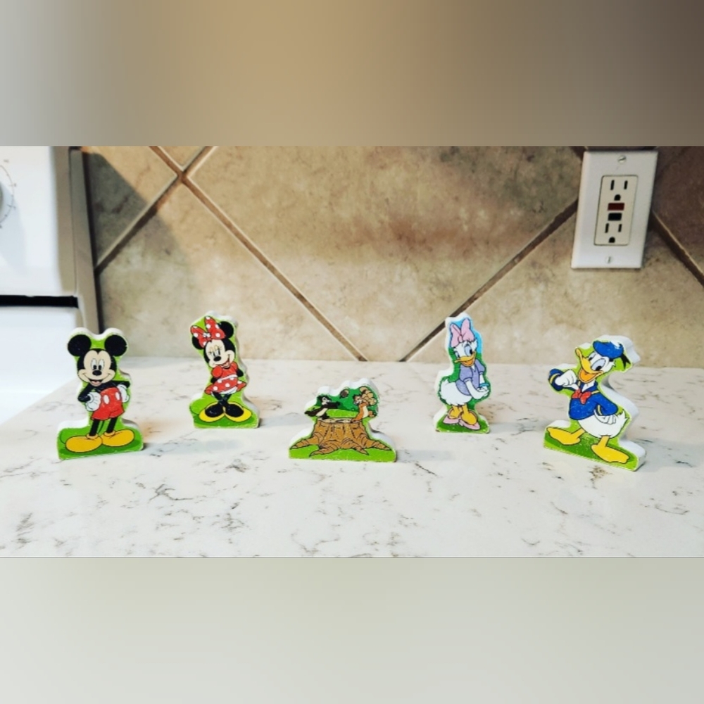 Melissa & Doug Disney Mickey Mouse Replacement Chunky Puzzle Pieces